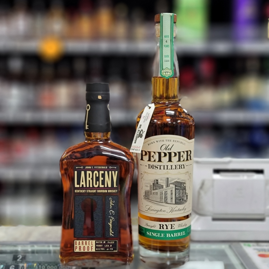 Picture of Larceny Barrel Proof B522 + Old Pepper Rye Store Pick 